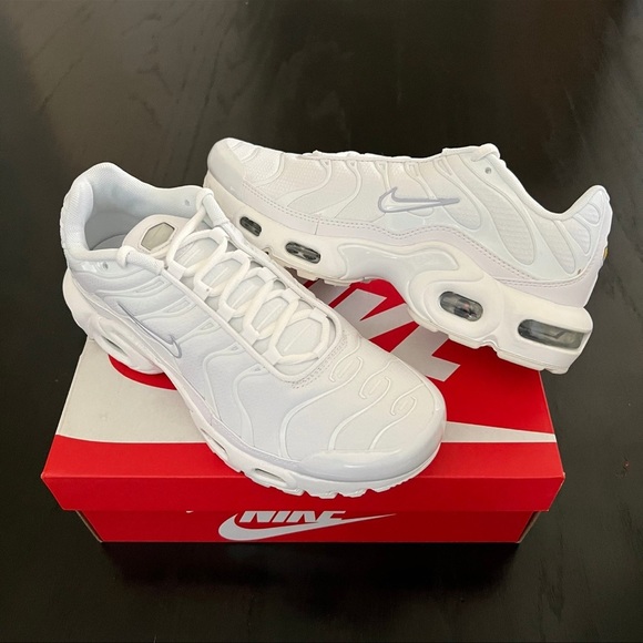 ✔️NIB✔️ NIKE Air Max Plus GS Triple White - Picture 4 of 11